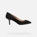Escarpins Geox Black en daim noir - disponible chez la boutique Précieux Escarpins Abidjan