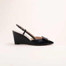 Escarpins San Marina Mary-Jane Slingback en cuir noir - Disponible chez Précieux Escarpins Abidjan