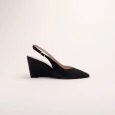 Escarpins San Marina Wedge Slingback compensé en daim noir - Disponible chez Précieux Escarpins Abidjan